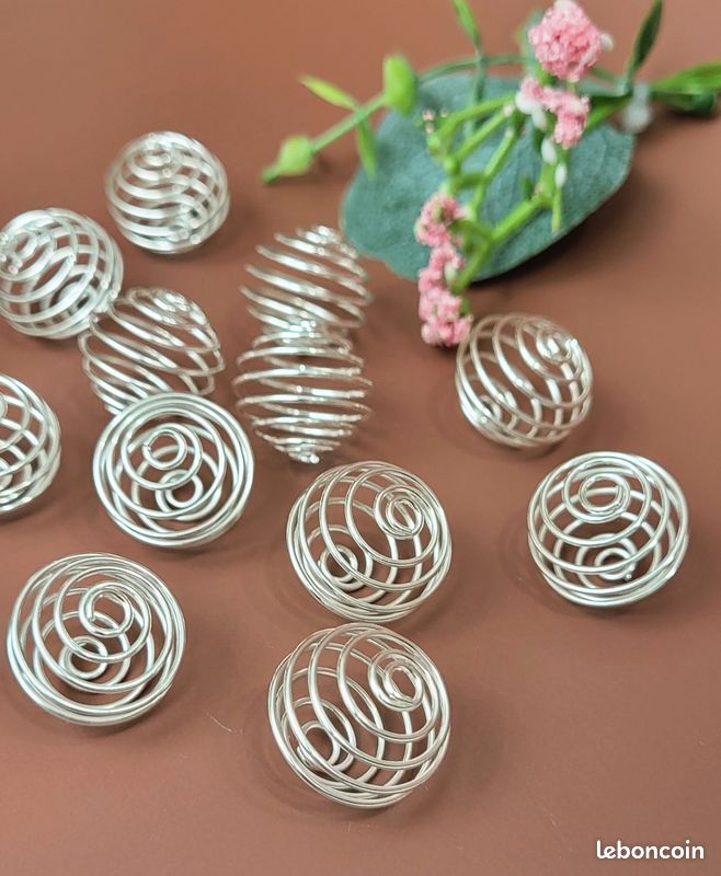 Perles pendentif cage spirale argentée – 21×20 mm – 14 pcs (image 4)