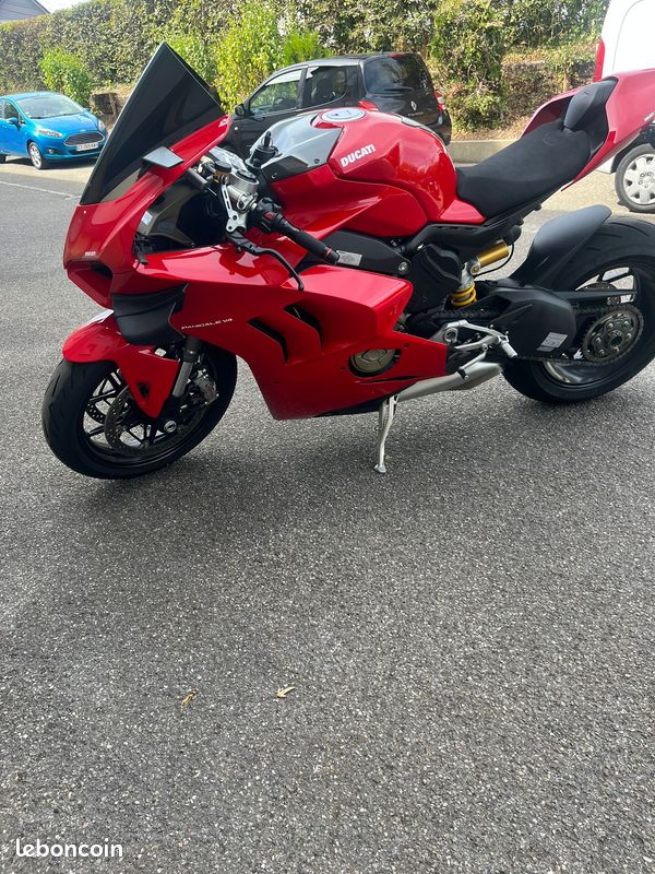 Ducati Panigale V4 (image 2)