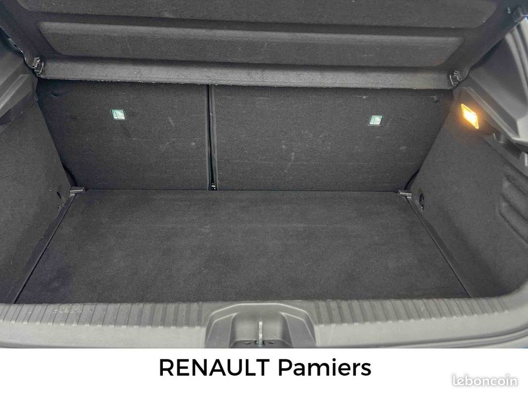 RENAULT Clio TCe 90 Techno (image 23)
