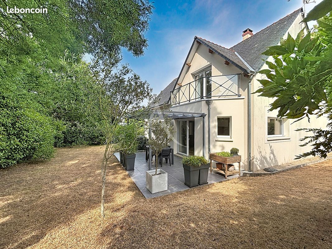 Maison 7 pièces 155 m² · à Longuenée-en-Anjou · 155 m² · 390 300 €