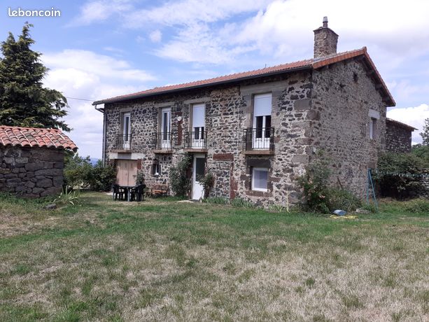 Particulier vend Maison 6 pièces entièrement rénovée. 218000 Euros