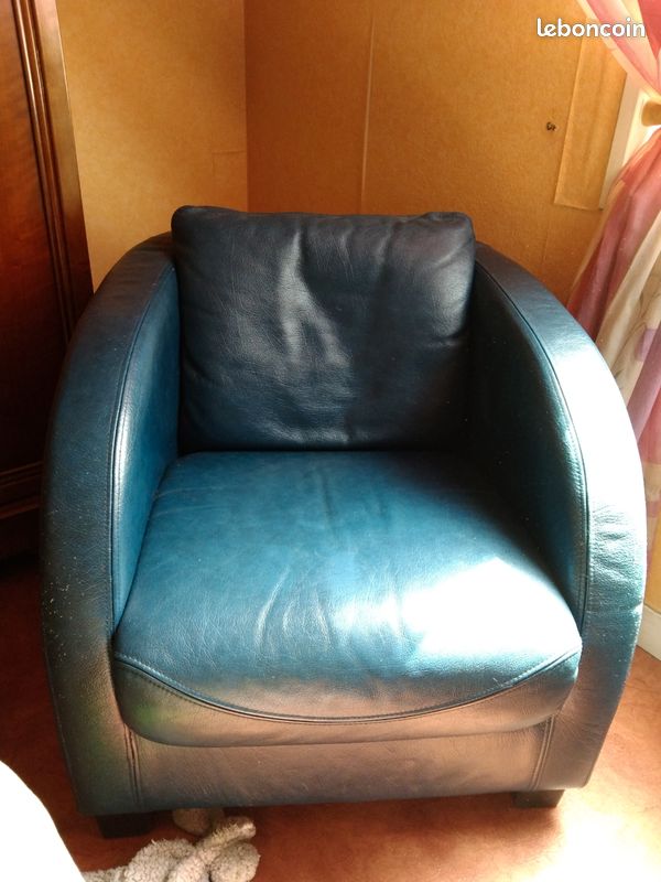 Lot 2 fauteuils en cuir (image 2)