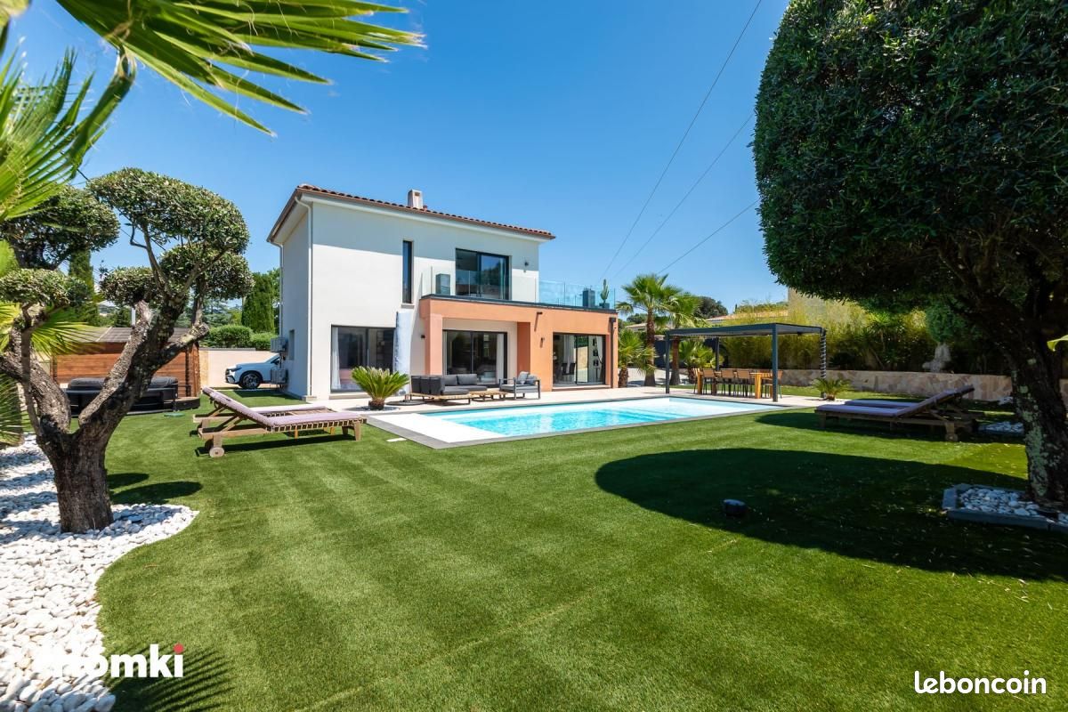 Maison 4 pièces 102 m² · à Grasse · 102 m² · 850 000 €