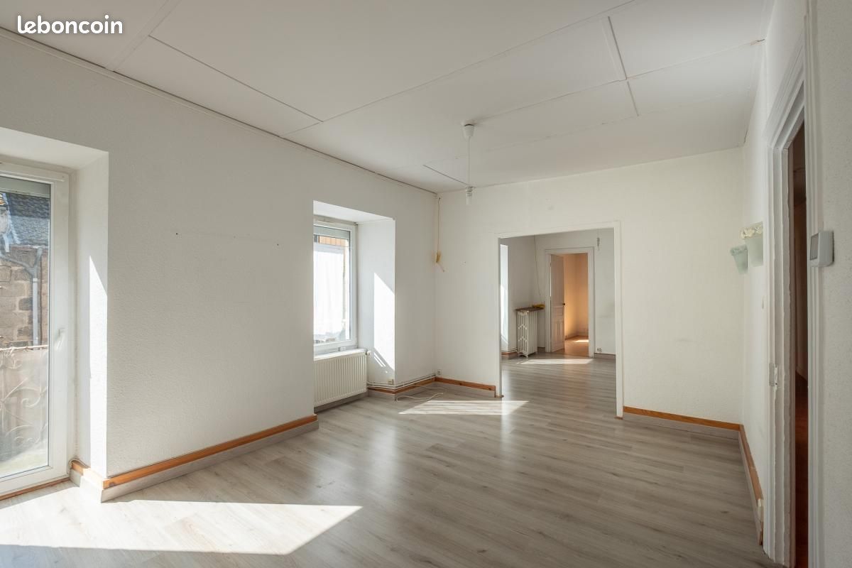 Appartement 4 pièces 84 m² · à Le Chambon-sur-Lignon · 84 m² · 125 000 €