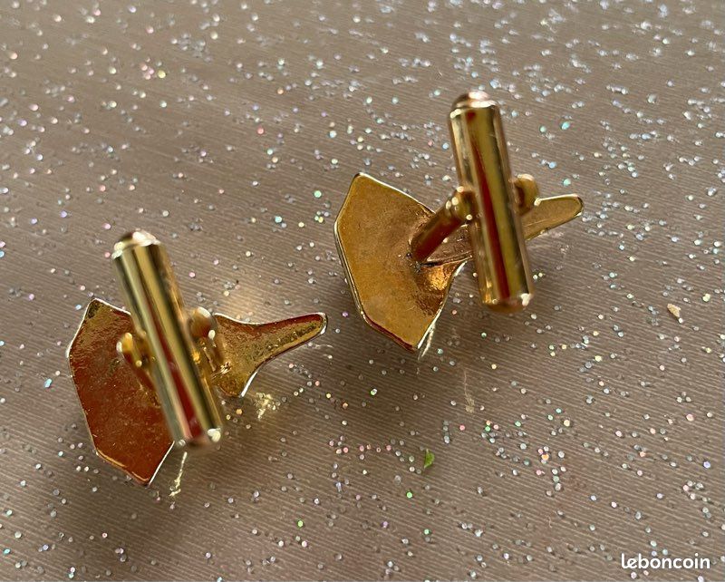 Paire De Boutons De Manchettes Vintage En Métal Doré Avec Système De Sécurité - Occasion Très Bon État - Fabriqué En France