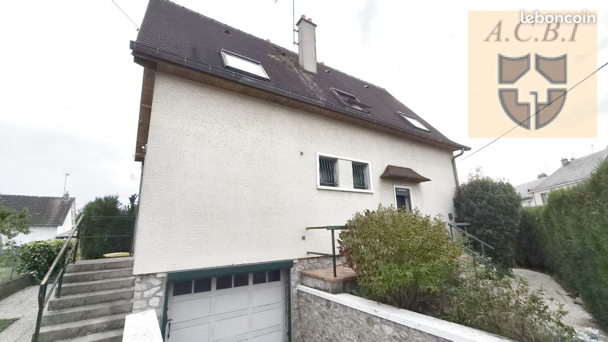 Maison 6 pièces 122 m² · à Saint-Ouen · 122 m² · 143 000 €