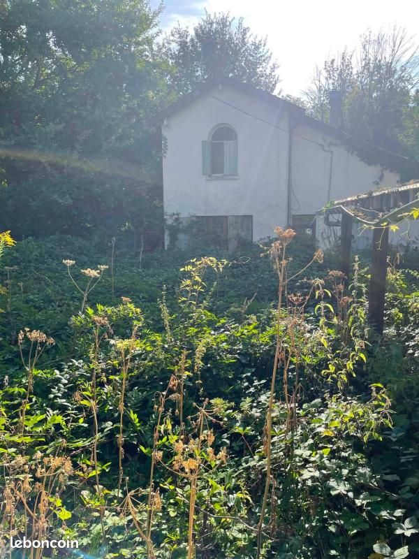 Terrain 1 439 m² Presles · 367 500 €