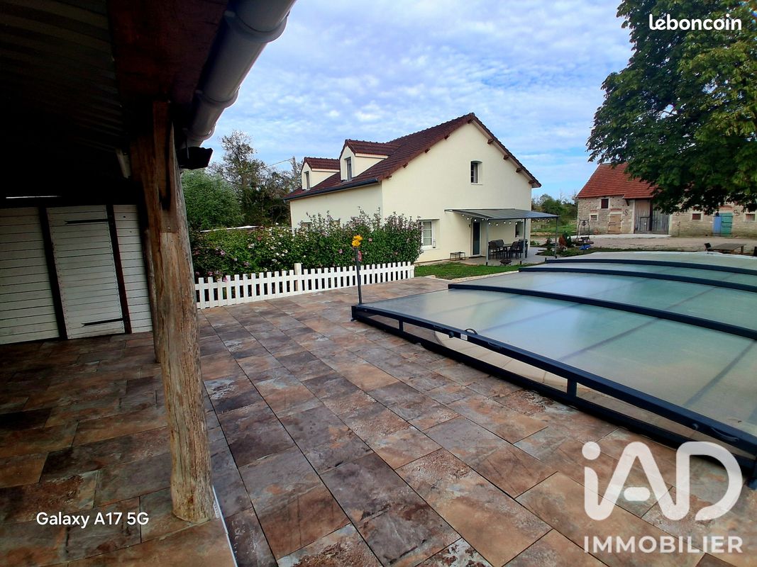 Maison 5 pièces 176 m² · à Gergy · 176 m² · 420 000 €