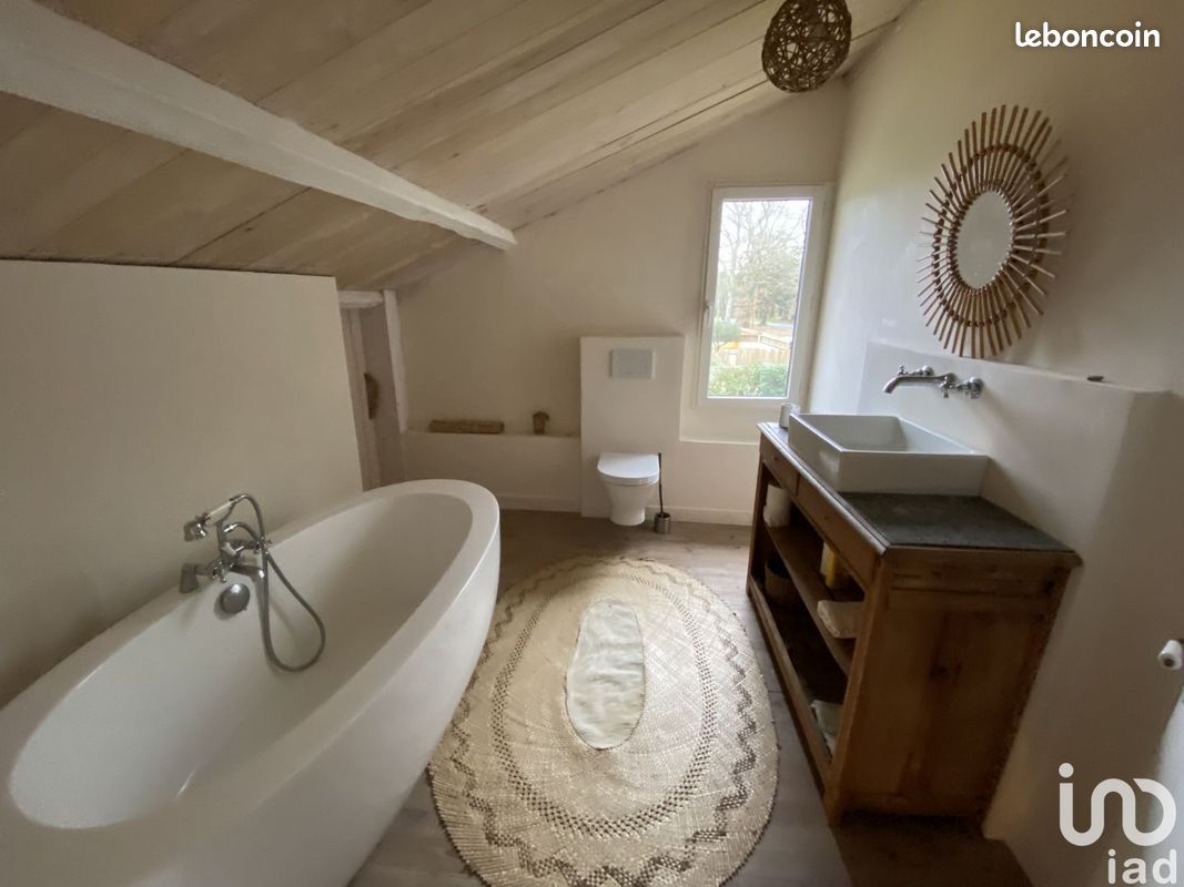 Maison 7 pièces 140 m² - Soustons 40140 (image principale 0)