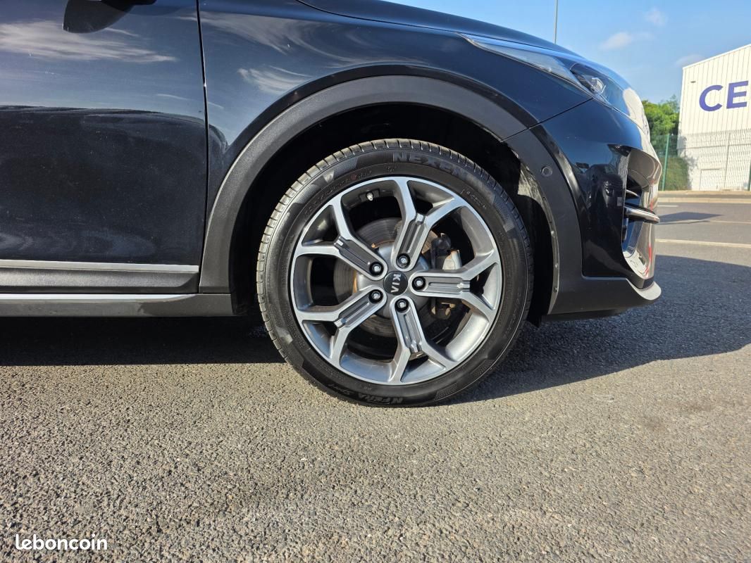 Kia Xceed MY21 1.6 CRDi 136 ch MHEV DCT7 Premium (image 13)