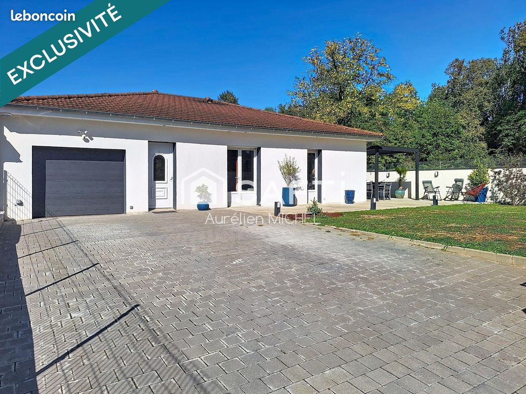 Maison 5 pièces 106 m² · à Villieu-Loyes-Mollon · 106 m² · 360 000 €