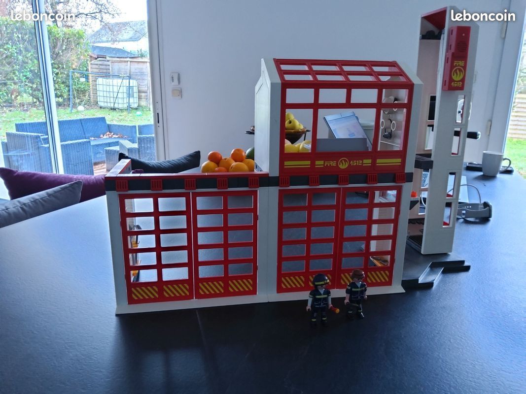 Playmobil 5361 et extension 6385 City action Caserne de pompiers - Jeux & Jouets