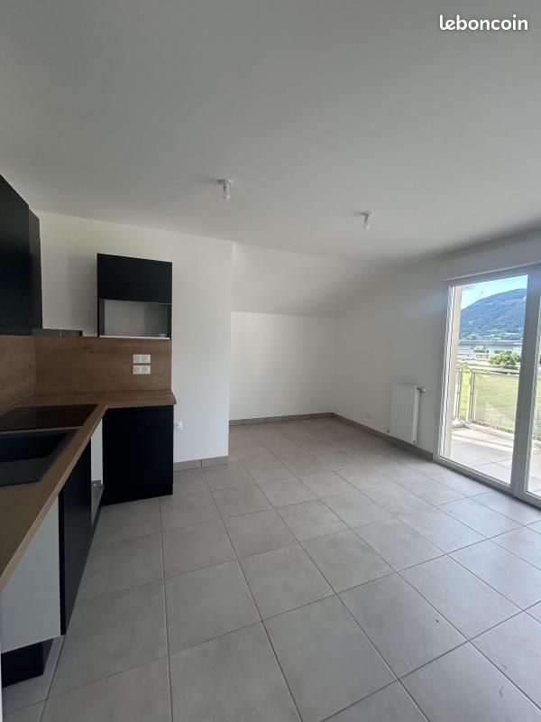 Appartement 3 pièces 67 m² · à Saint-Pierre-en-Faucigny · 67 m² · 878 €/mois