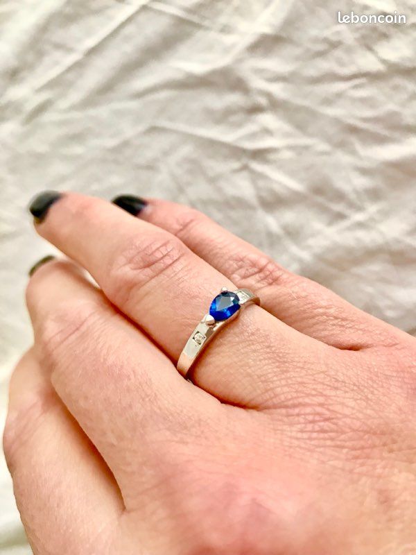 Bague or blanc saphir poire et diamants (image 2)