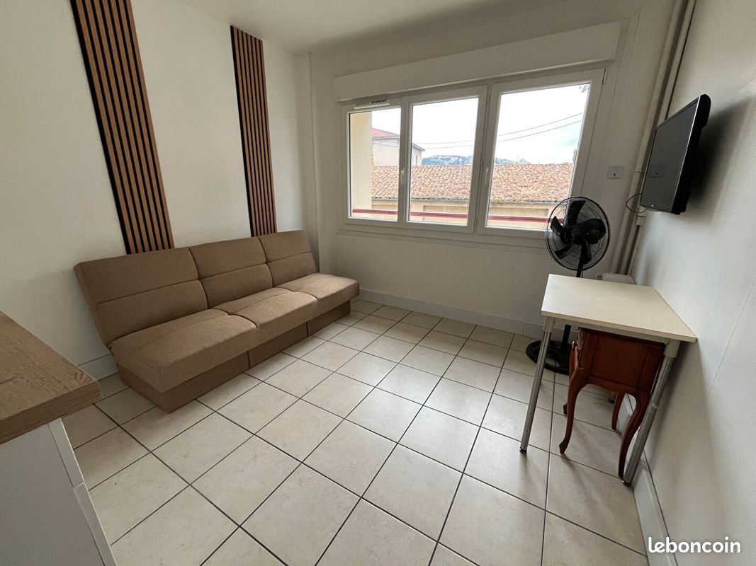 Appartement 1 pièce 17 m² · à Valence · 17 m² · 450 €/mois