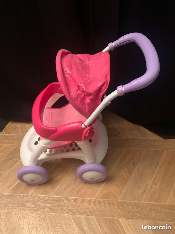 Uteruik Poussette Pour Poupée Kelly – Rose Et Blanc – 17,5 Cm – Capot Ajustable