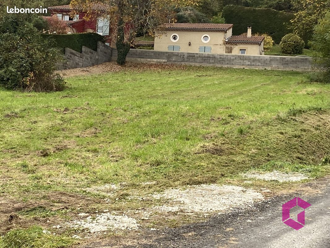 Terrain 870 m² · à Courpière · 870 m² · 39 000 €
