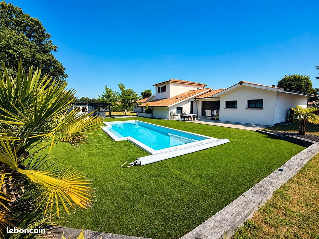 Villa 11 pièces 273 m² (image 2)