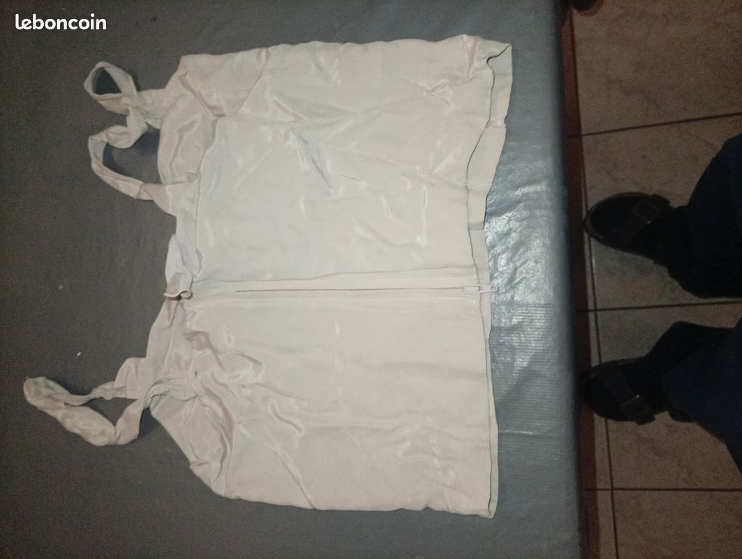 Top fille taille small neuf (image 2)