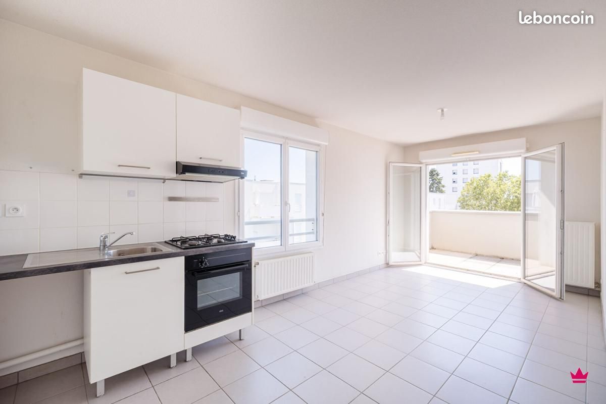 Appartement 2 pièces 38 m² · à Saint-Priest · 38 m² · 145 000 €