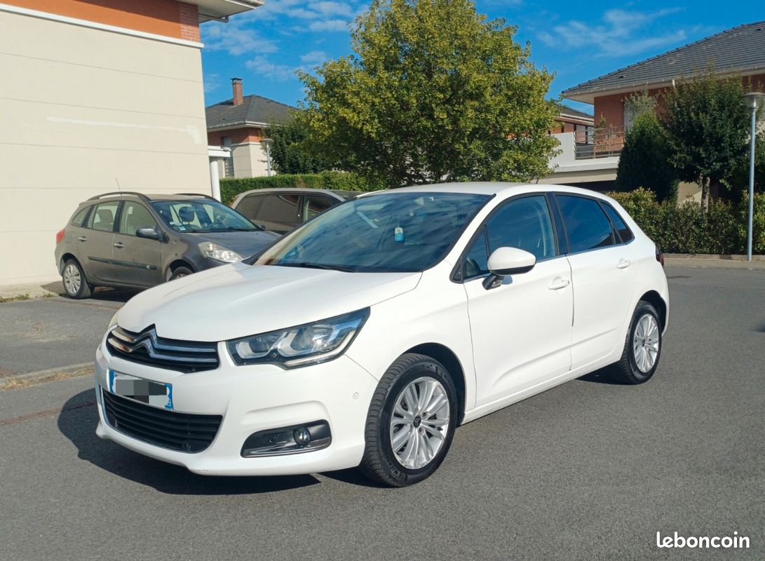 Citroën C4 Millenium 110Ch Première main (image 2)