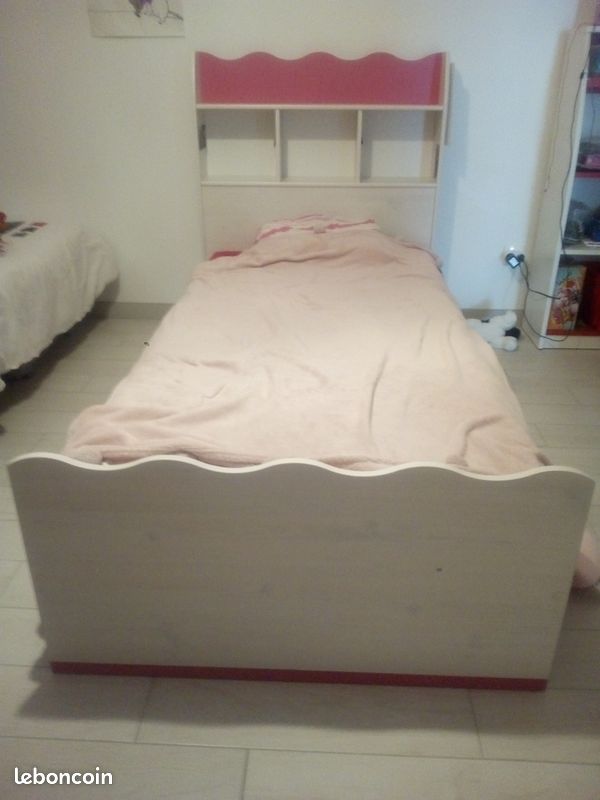 Vend lit avec matelas et sommier (image 1)
