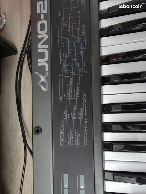 Synthétiseur analogique Roland juno 2 entièrement rénové (image 6)