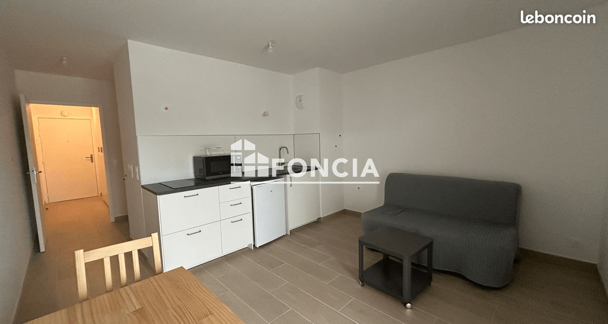 Appartement 1 pièce 26 m² · à Voisins-le-Bretonneux · 26 m² · 790 €/mois