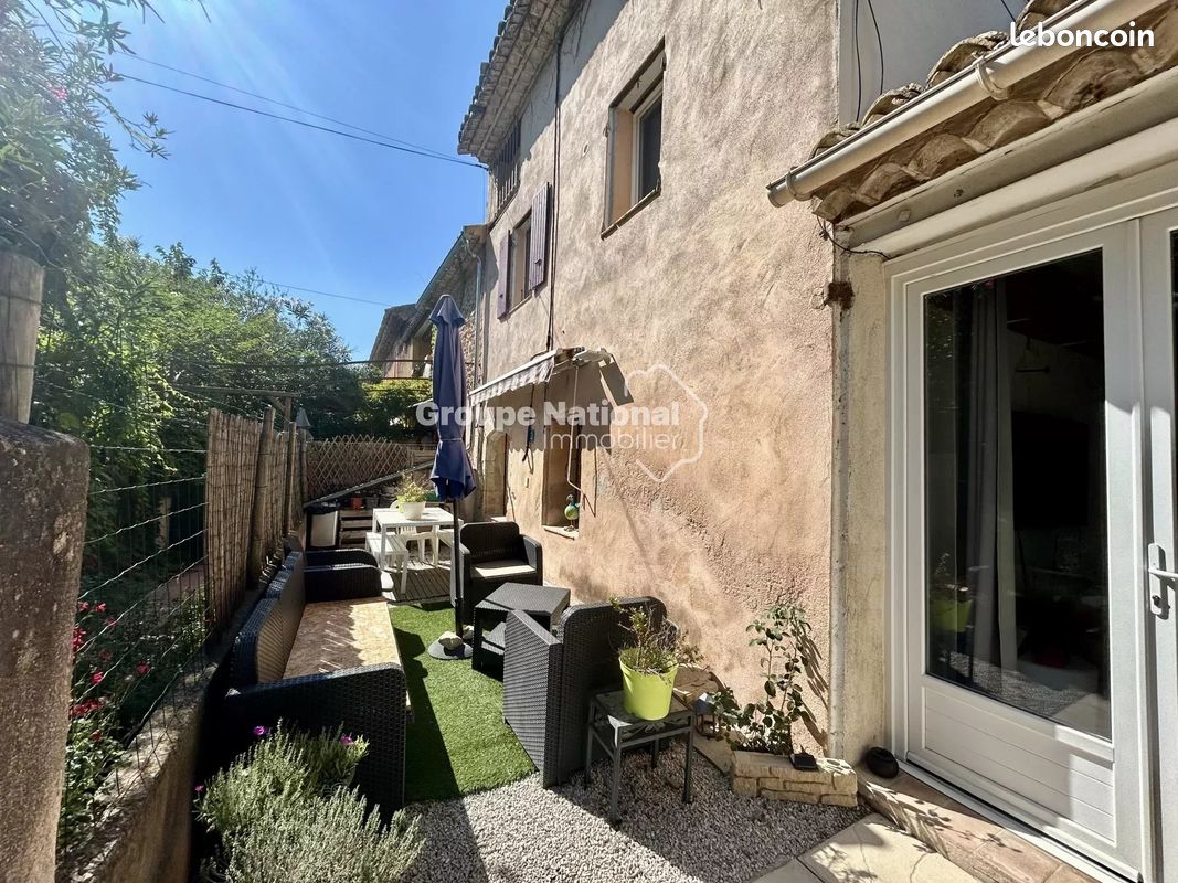 Maison 3 pièces 101 m² · à Lambesc · 101 m² · 880 €/mois