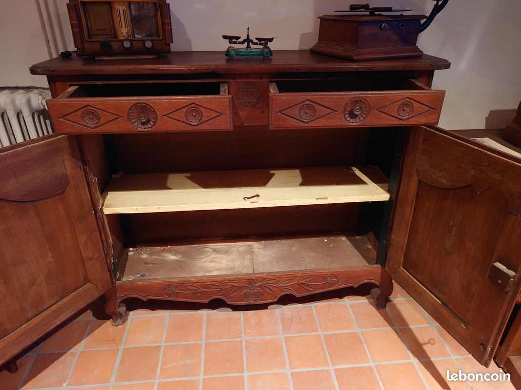 Buffet rustique en bois des années 50 (image 2)