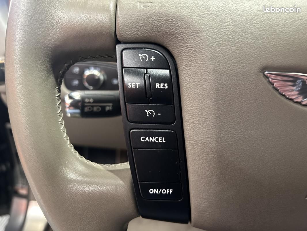 Bentley Continental FLYING SPUR 6.0 W12 560 - AWD *1ERE MAIN CARNET COMPLET (image 32)