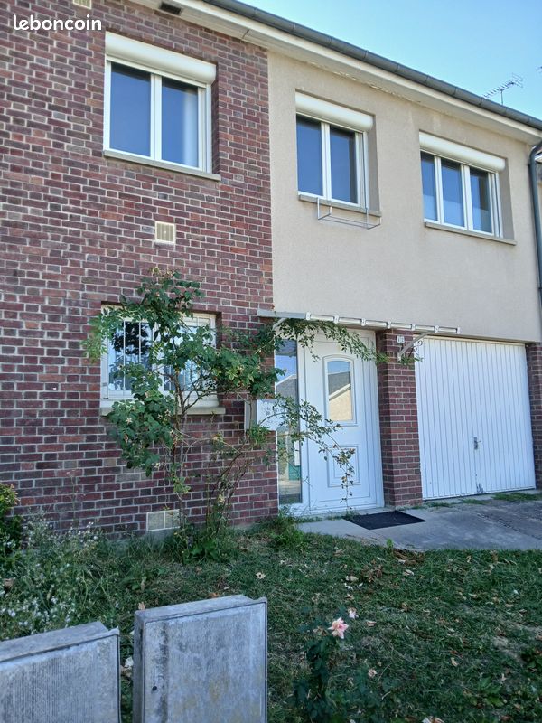 Maison 5 pièces 110 m² · à Bellegarde · 110 m² · 850 €