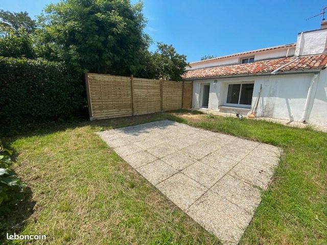 Maison 3 pièces 75 m² · à Dompierre-sur-Mer · 75 m² · 1 150 €