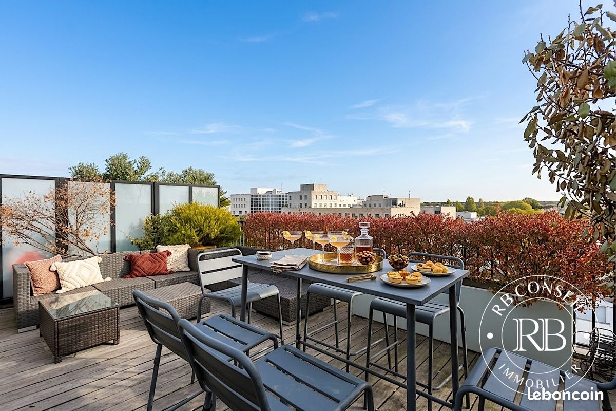 Appartement 5 pièces 117 m² · à Suresnes · 117 m² · 3 230 €/mois