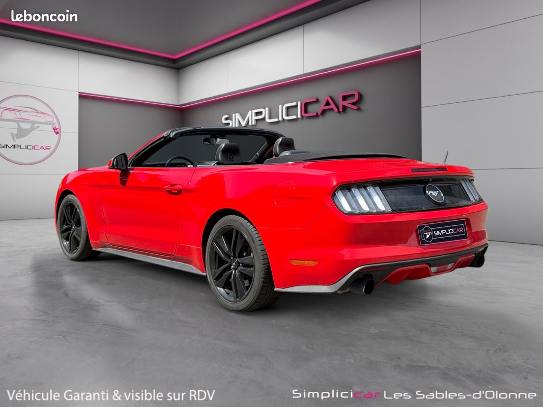FORD MUSTANG VI CABRIOLET 2.3 ECOBOOST BV6 CONVERTIBLE 317Ch ligne ford performance sièges ventilés et chauffants Garantie 12 mois (image 12)