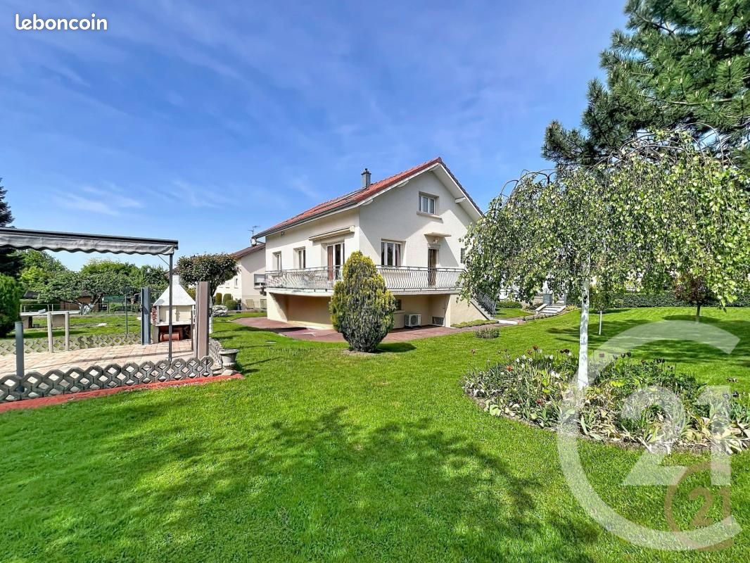 Maison 5 pièces 107 m² · à Exincourt · 107 m² · 180 000 €