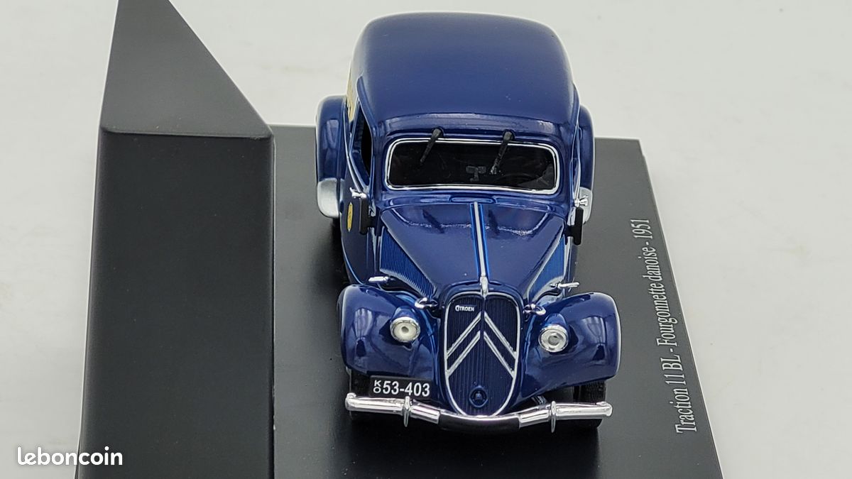 Modèle Réduit Citroën Traction 11BL Fourgonnette – 1/43 Universal, Occasion