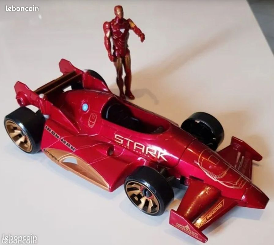 Véhicule Iron Man 2 + Figurine (image 3)