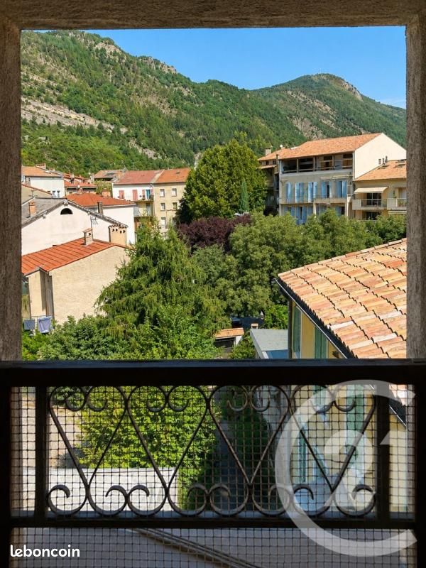 Appartement 6 pièces 120 m² · à Digne-les-Bains · 120 m² · 179 000 €