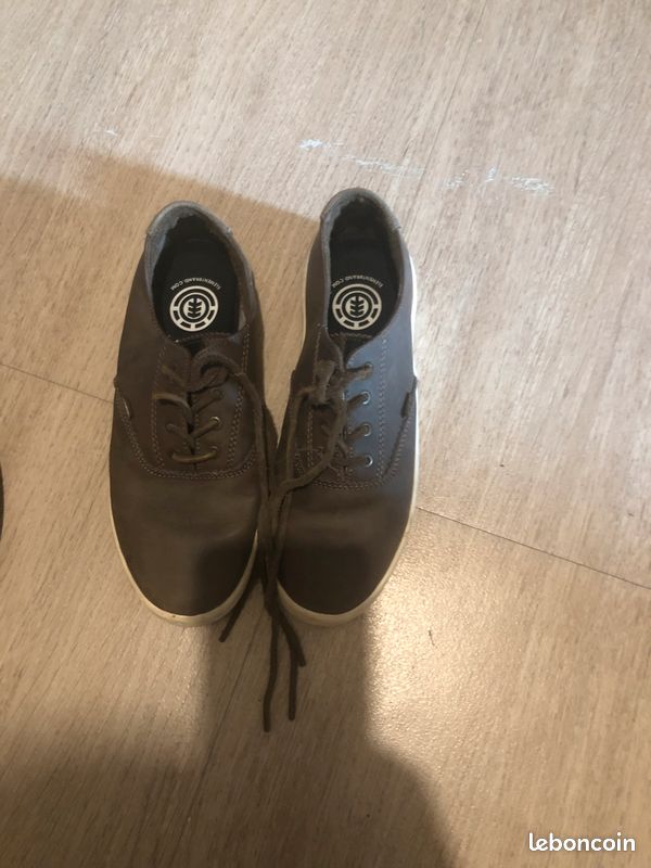 Chaussures taille 37,5 (image 1)