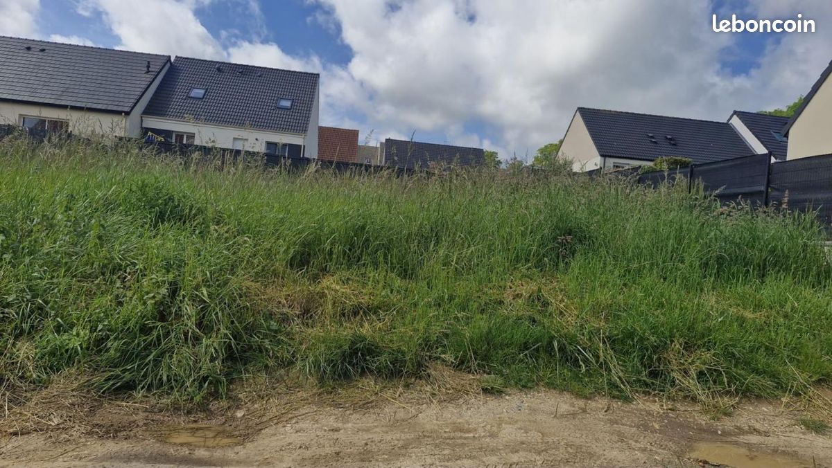 Terrain 374 m² Breilly · 57 000 €