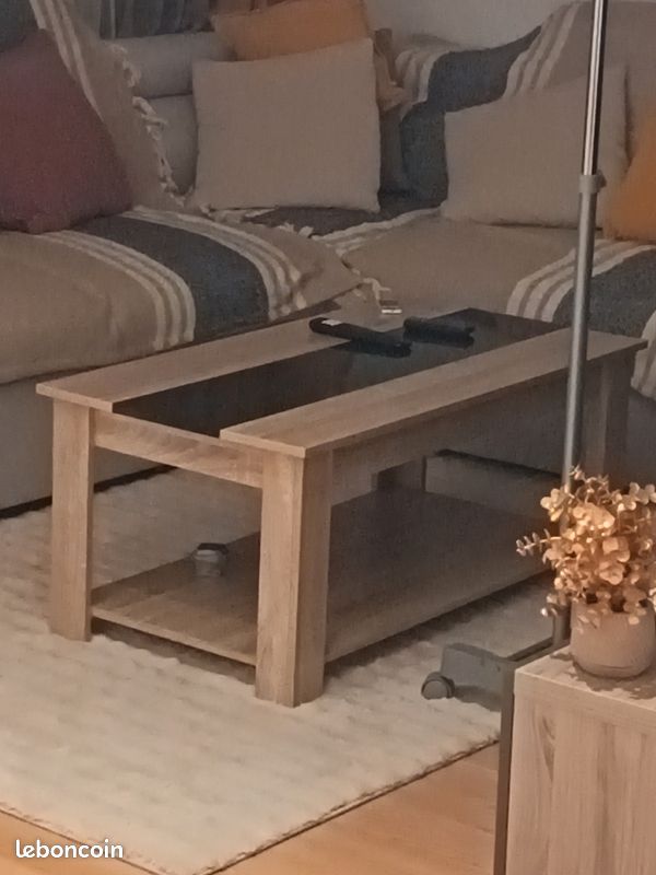 Table basse en très bon état (image 1)