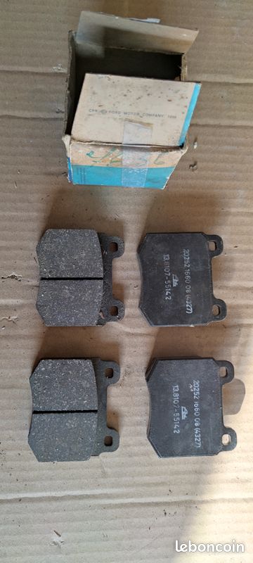 Plaquettes De Frein Avant Bendix 571284B - Pour Ford Consul/Granada - Lot De 4 - Neuves (conforme Référence)