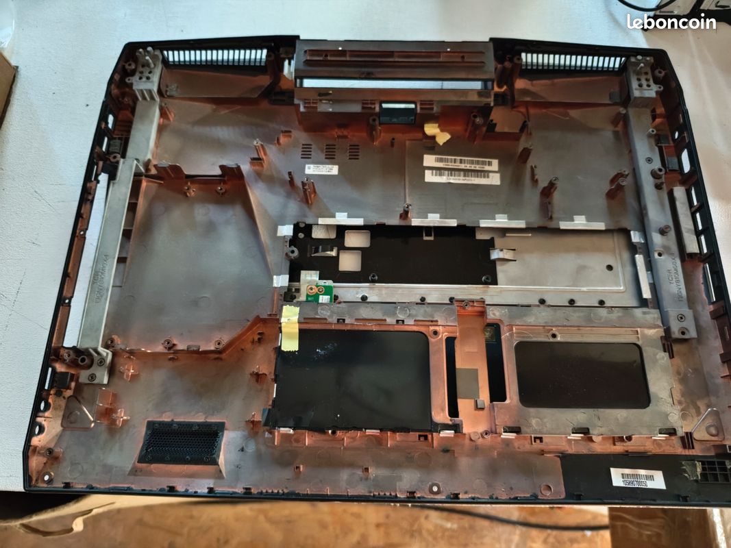 Plasturgie Asus pas cher - Meilleures ofes sur le neuf et l'occasion