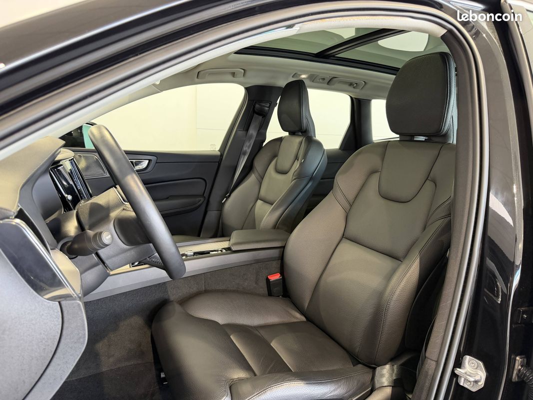 VOLVO XC60 T6 Recharge AWD 253 ch + 87 ch Geartronic 8 Inscription Luxe (image 16)
