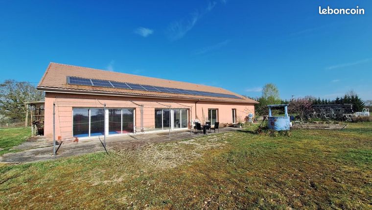 Maison 8 pièces 282 m²