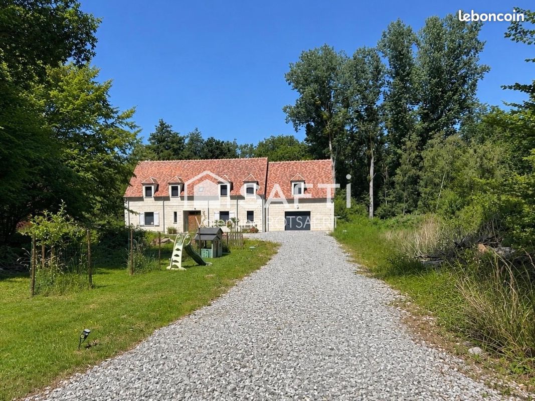 Maison 10 pièces 300 m² · à Saint-Jean-aux-Bois · 300 m² · 1 100 000 €