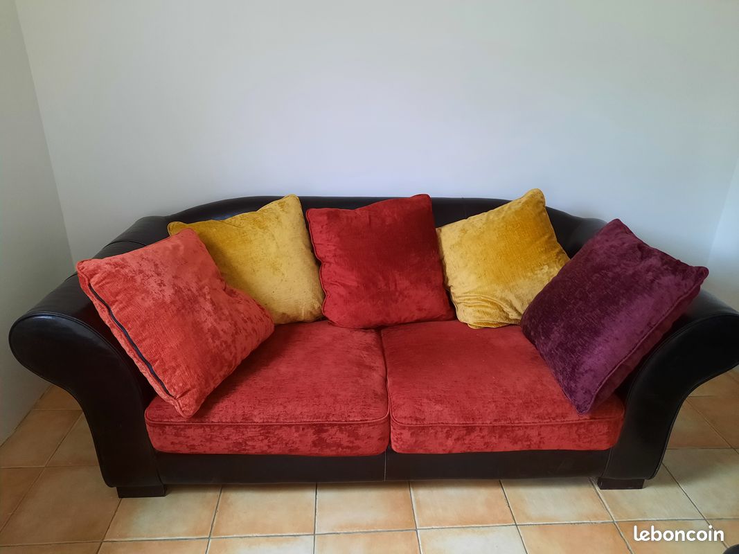 Vend canape cuir et tissu 3places convertible (image 1)