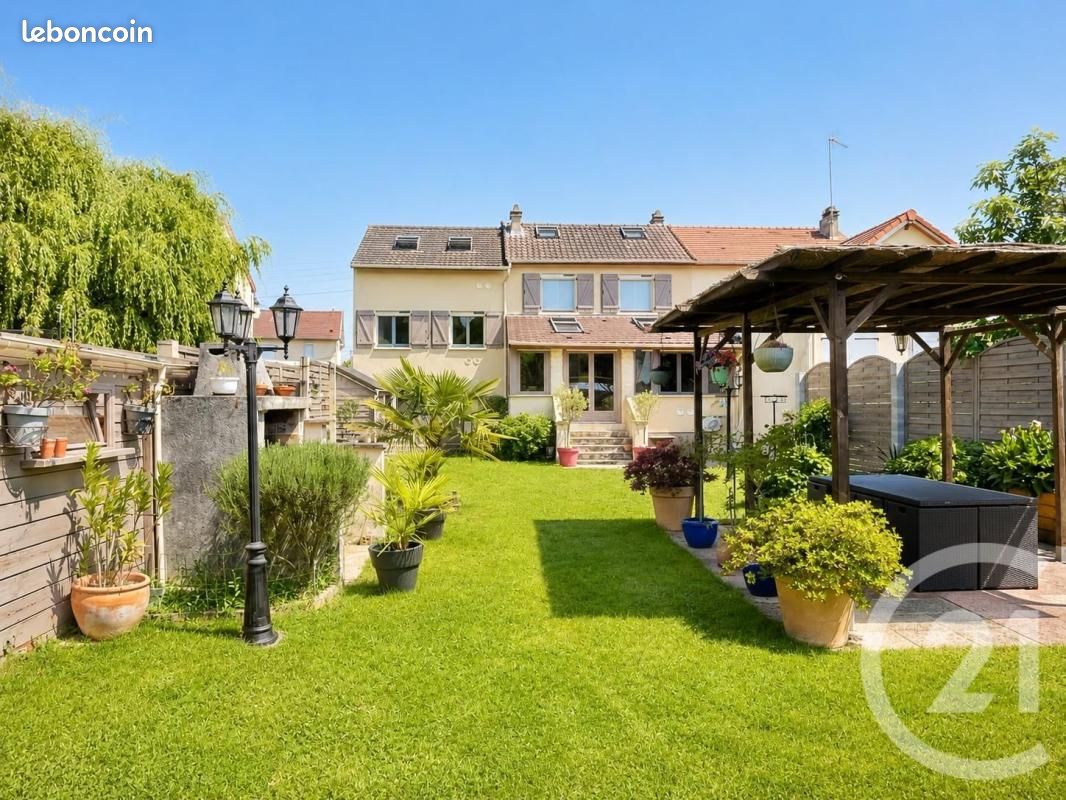 Maison 7 pièces 153 m² · à Parmain · 153 m² · 399 000 €