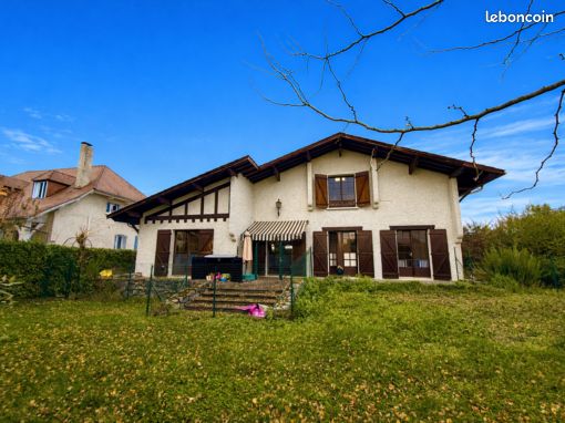 Maison 7 pièces 180 m² · à Tarbes · 180 m² · 235 000 €